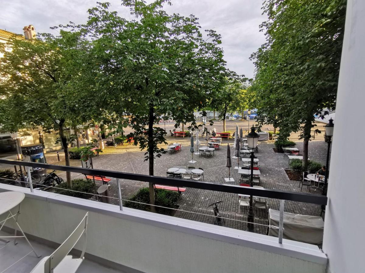 Green Marmot Capsule Hotel Zuerich Exterior foto