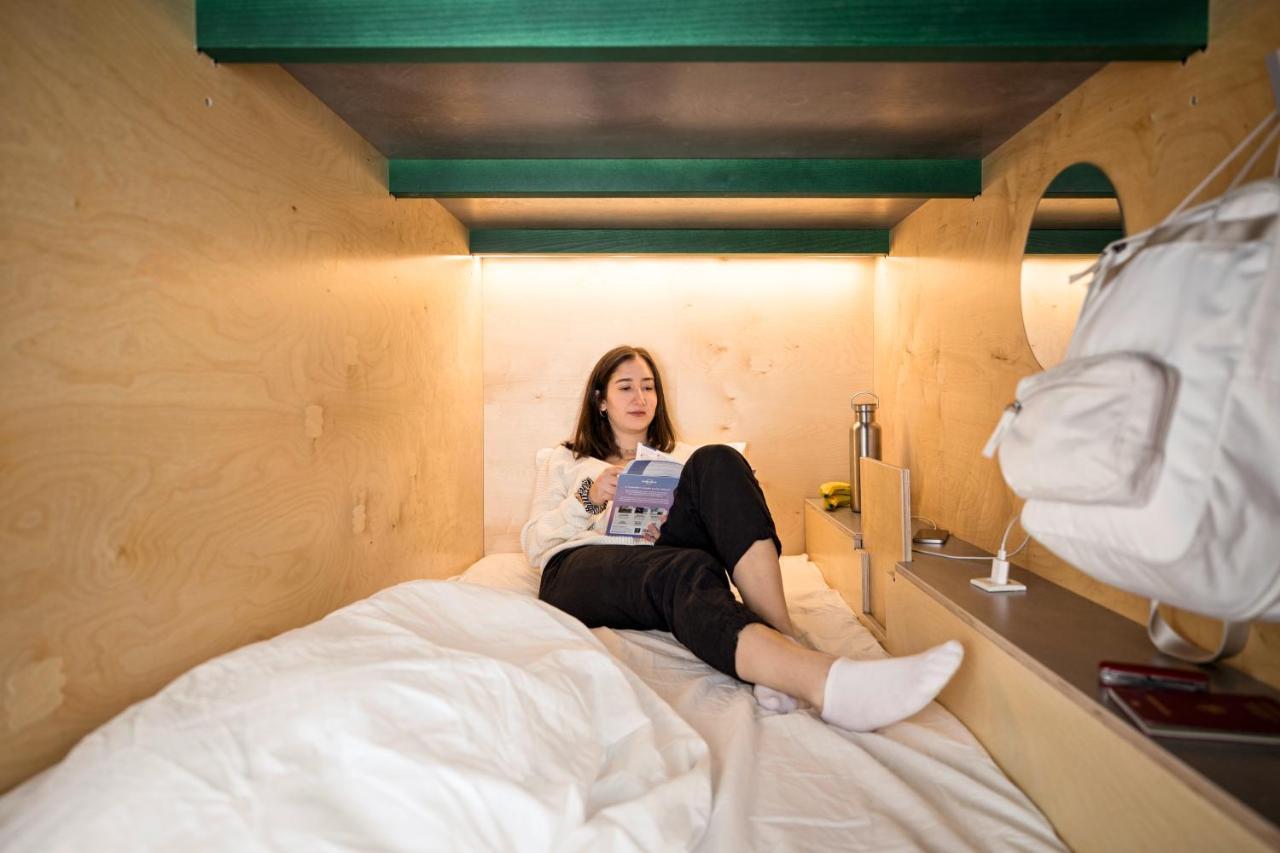 Green Marmot Capsule Hotel Zuerich Exterior foto