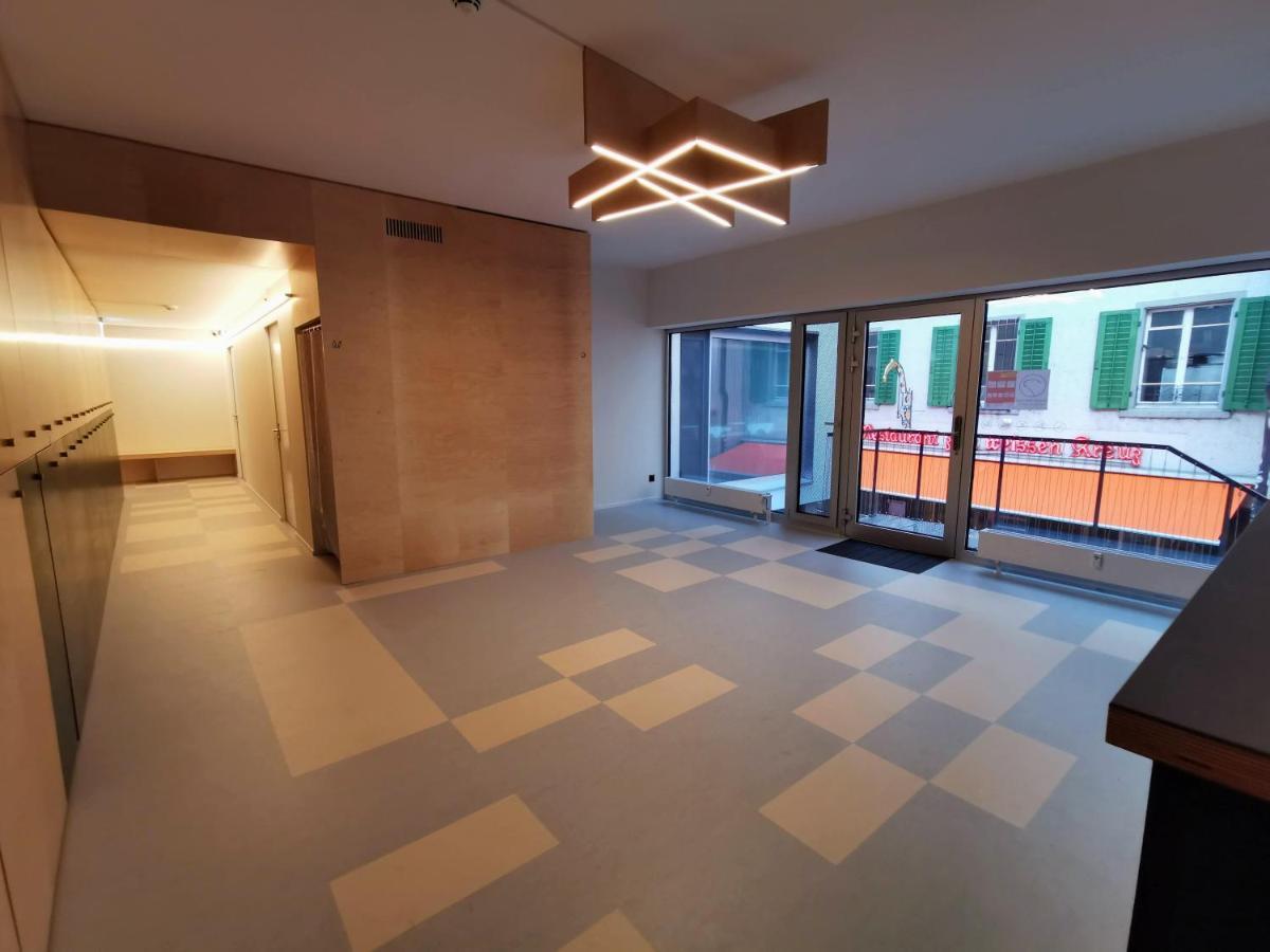 Green Marmot Capsule Hotel Zuerich Exterior foto